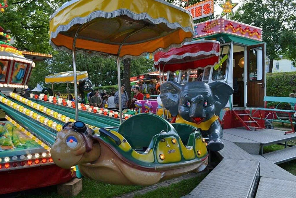 Kinderflieger / Märliflug