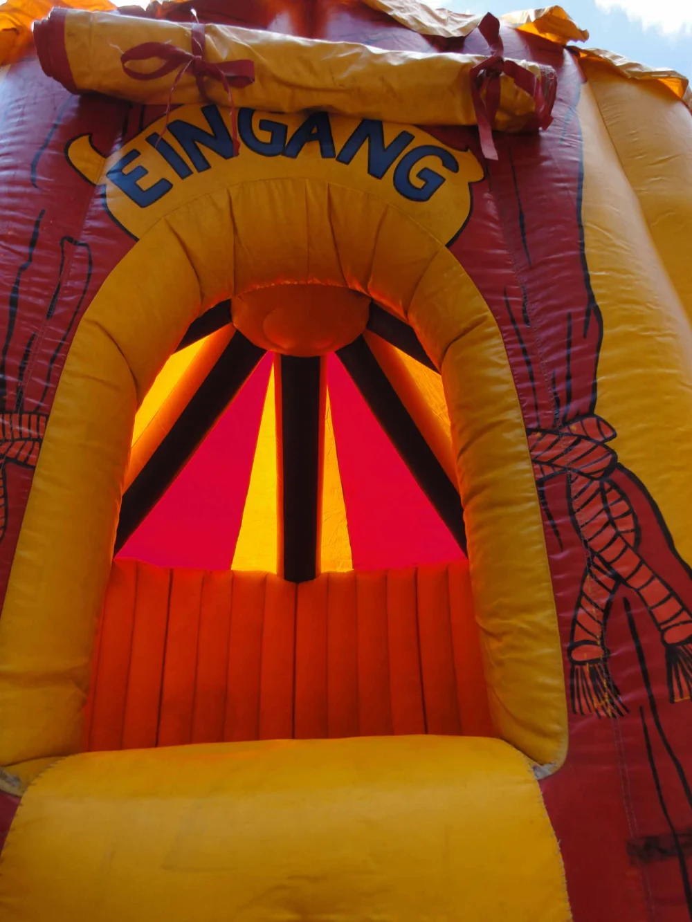 Hüpfburg Zirkus
